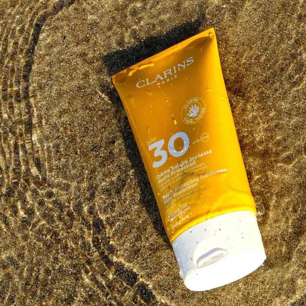 Clarins - Youth Protection Sunscreen High Protection SPF30 - 150 ml